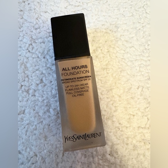 Yves Saint Laurent YSL All Hours Matte Foundation BD60 Warm Amber SPF 20 - Picture 2 of 5